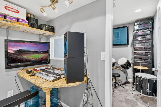 4779 Golden Grove Drive, Groveport, OH 43125