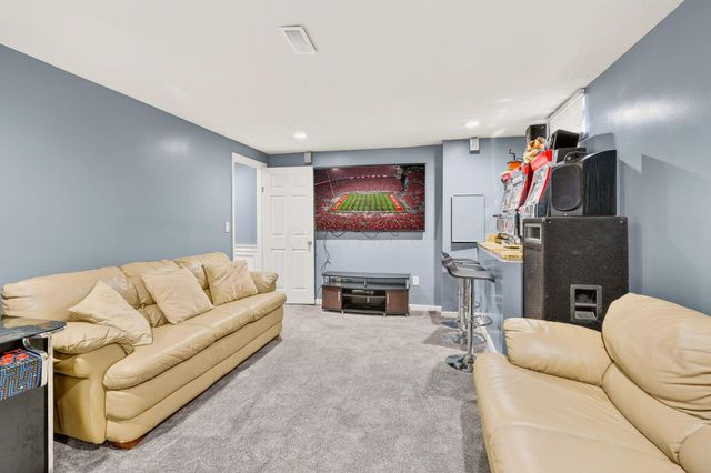 4779 Golden Grove Drive, Groveport, OH 43125