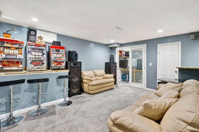 4779 Golden Grove Drive, Groveport, OH 43125