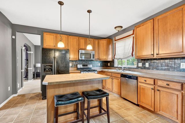 4779 Golden Grove Drive, Groveport, OH 43125