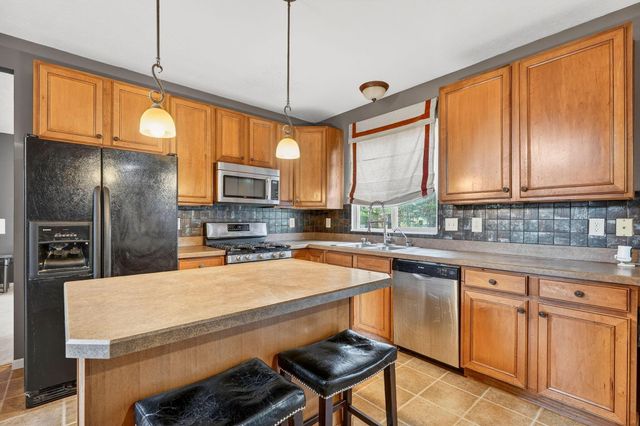 4779 Golden Grove Drive, Groveport, OH 43125