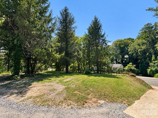 158 State Street, Asheville, NC 28806