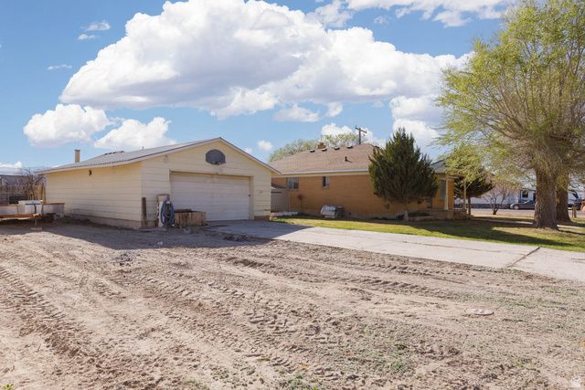 97 S 100 E, Redmond, UT 84652