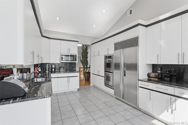 2883 Judith Drive, Bellmore, NY 11710