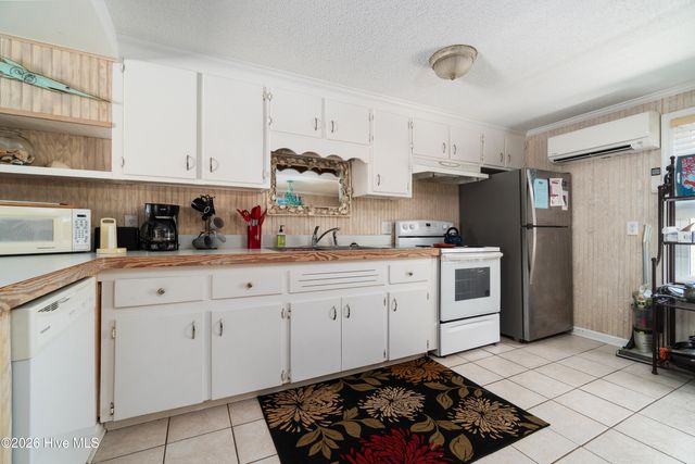 401 E Atlantic Boulevard, Atlantic Beach, NC 28512