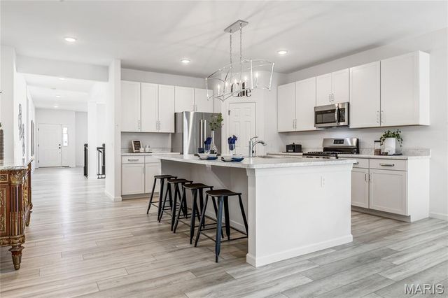 905 Upland Court, O'fallon, MO 63368