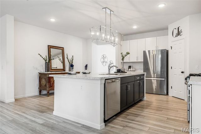 905 Upland Court, O'fallon, MO 63368