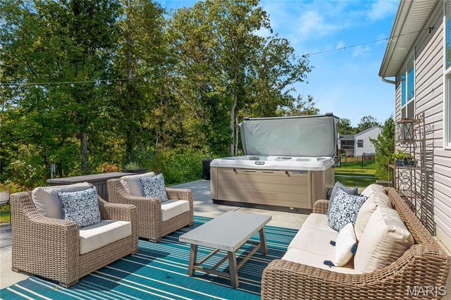 905 Upland Court, O'fallon, MO 63368