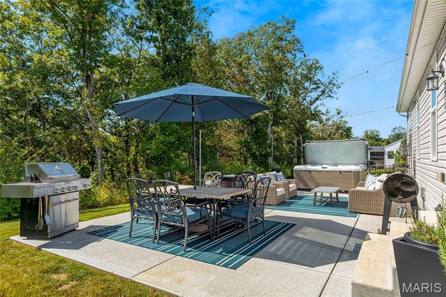 905 Upland Court, O'fallon, MO 63368
