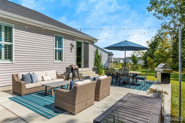 905 Upland Court, O'fallon, MO 63368