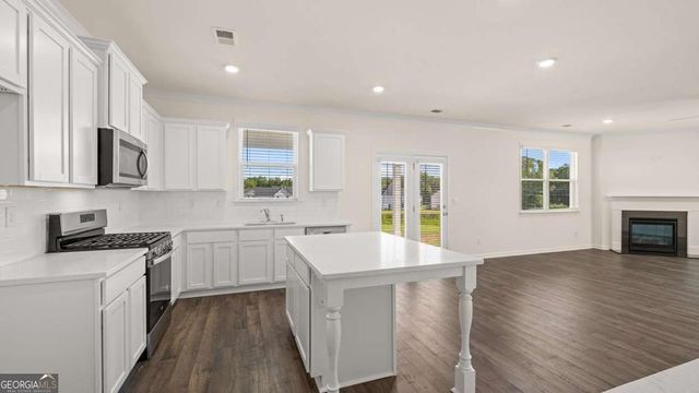 2877 Eucalyptus Road, Loganville, GA 30052