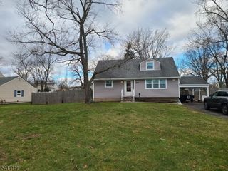 14 Darwin Rd, Franklin Twp., NJ 08873