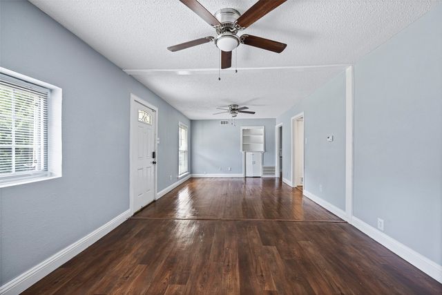 325 Paddy Street, Mesquite, TX 75149