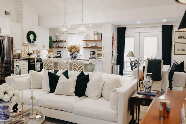 5812 N Locust St, North Little Rock, AR 72116