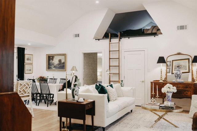 5812 N Locust St, North Little Rock, AR 72116