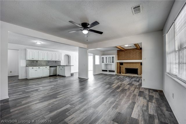 809 Canterbury Drive, Alma, AR 72921
