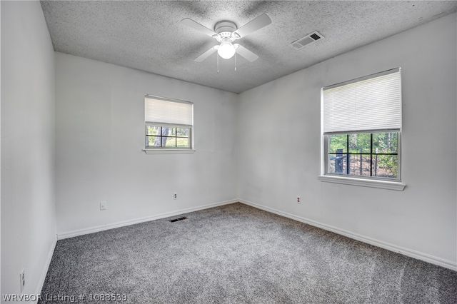 809 Canterbury Drive, Alma, AR 72921