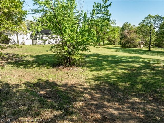 809 Canterbury Drive, Alma, AR 72921