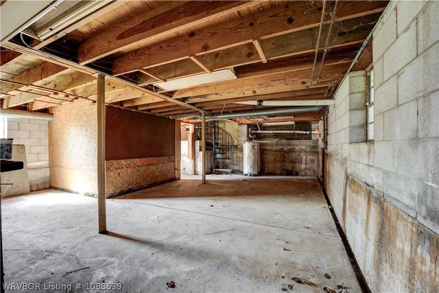809 Canterbury Drive, Alma, AR 72921