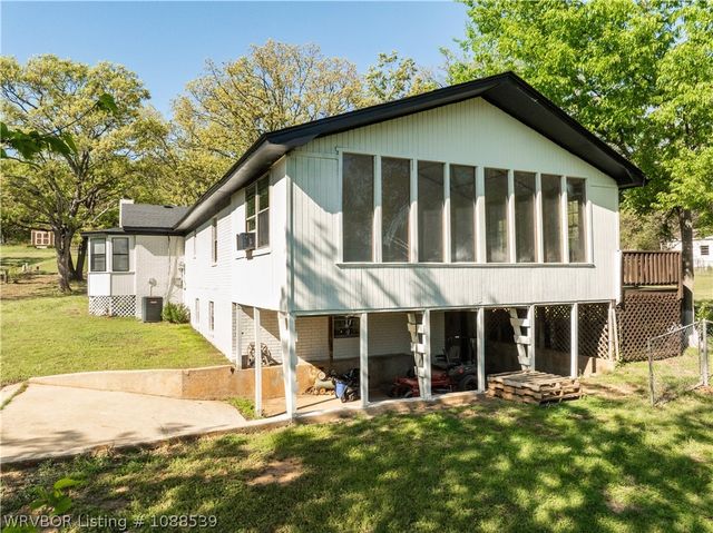 809 Canterbury Drive, Alma, AR 72921