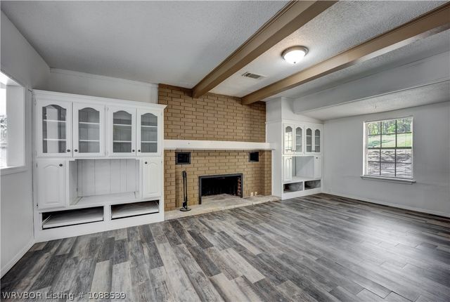 809 Canterbury Drive, Alma, AR 72921