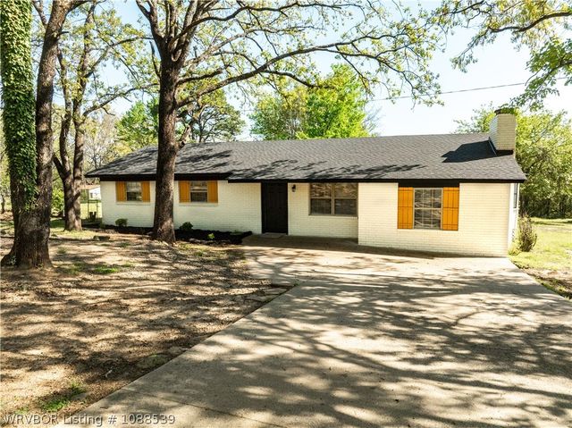 809 Canterbury Drive, Alma, AR 72921