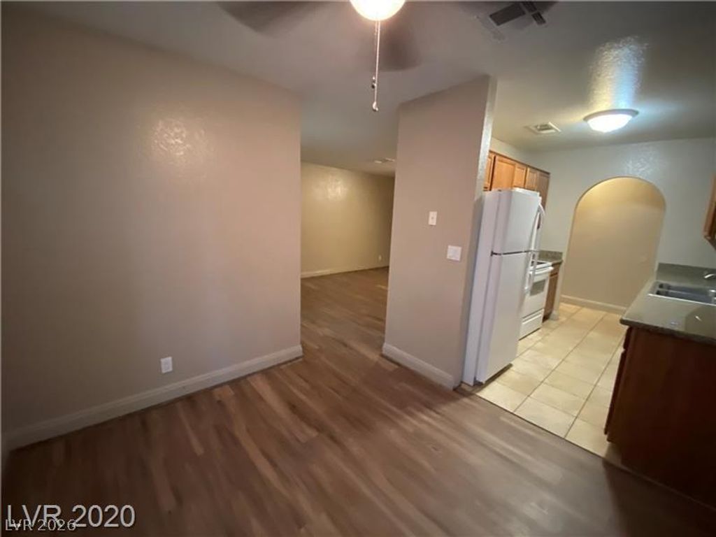 1850 North Decatur Boulevard 102, Las Vegas, NV 89108 — photo 4