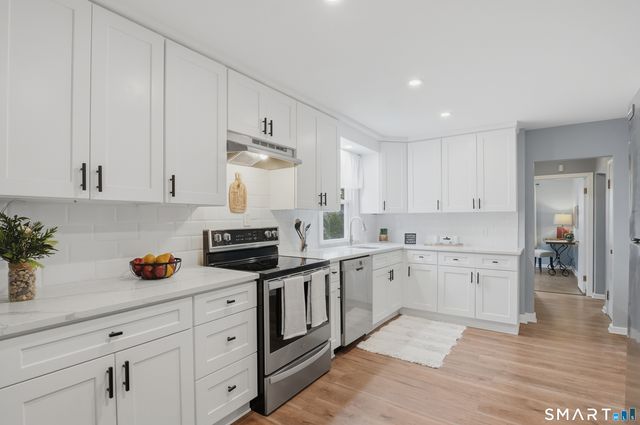 101 Ridgefield Street, Meriden, CT 06450