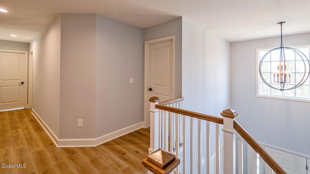 14 Stone Creek Drive, East Greenbush, NY 12061