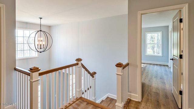 14 Stone Creek Drive, East Greenbush, NY 12061