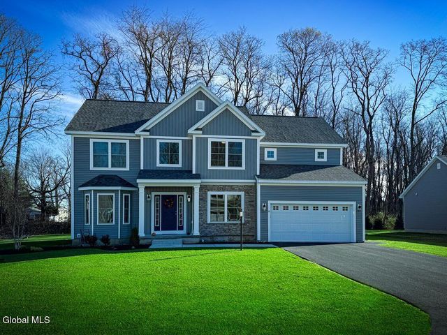 14 Stone Creek Drive, East Greenbush, NY 12061