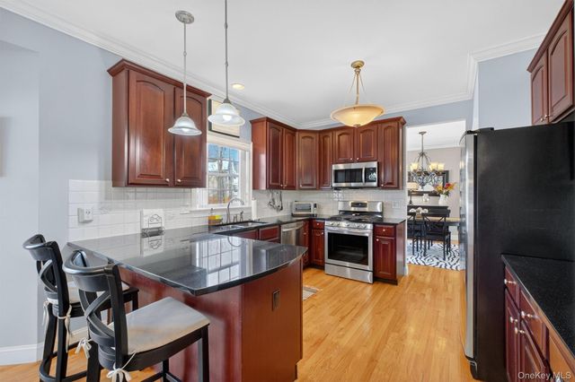 44 Harrisons Trail, Hopewell Junction, NY 12533