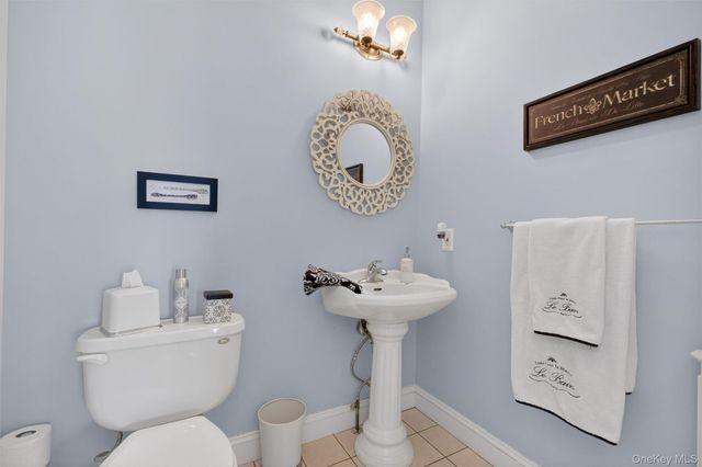 44 Harrisons Trail, Hopewell Junction, NY 12533