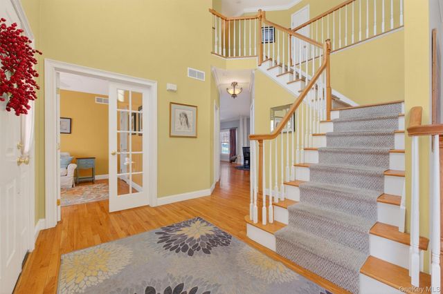 44 Harrisons Trail, Hopewell Junction, NY 12533