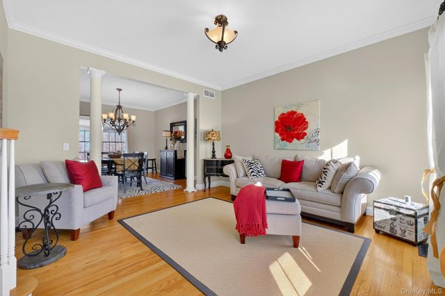 44 Harrisons Trail, Hopewell Junction, NY 12533