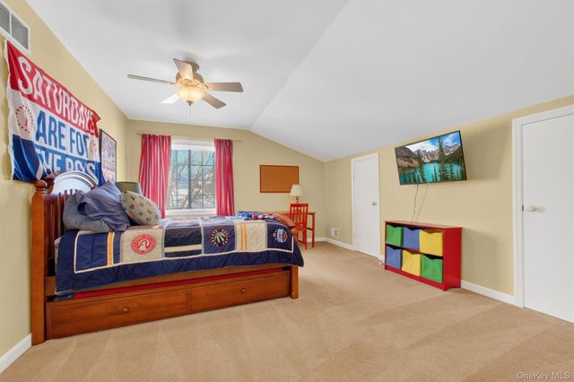 44 Harrisons Trail, Hopewell Junction, NY 12533