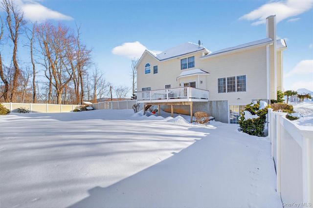 44 Harrisons Trail, Hopewell Junction, NY 12533