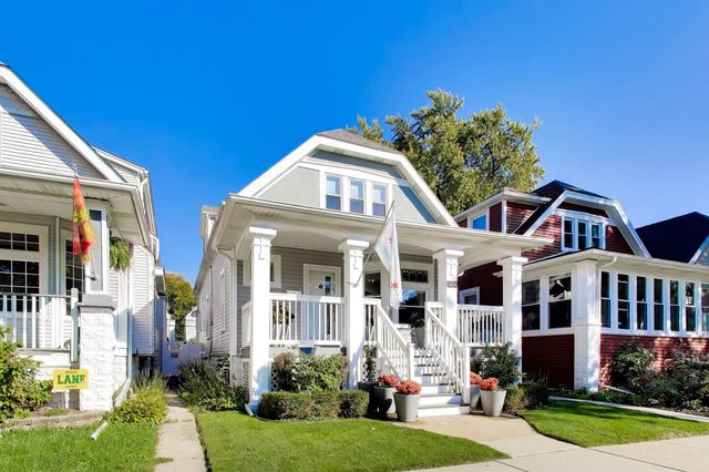 3429 N KILDARE Avenue, Chicago, IL 60641