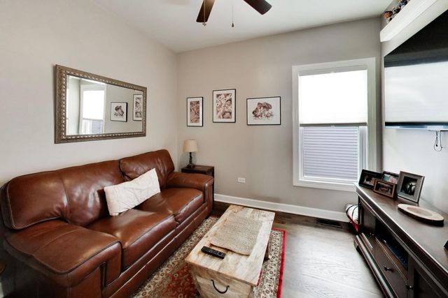 3429 N KILDARE Avenue, Chicago, IL 60641
