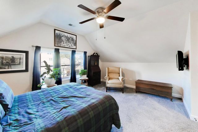 3429 N KILDARE Avenue, Chicago, IL 60641