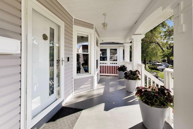 3429 N KILDARE Avenue, Chicago, IL 60641