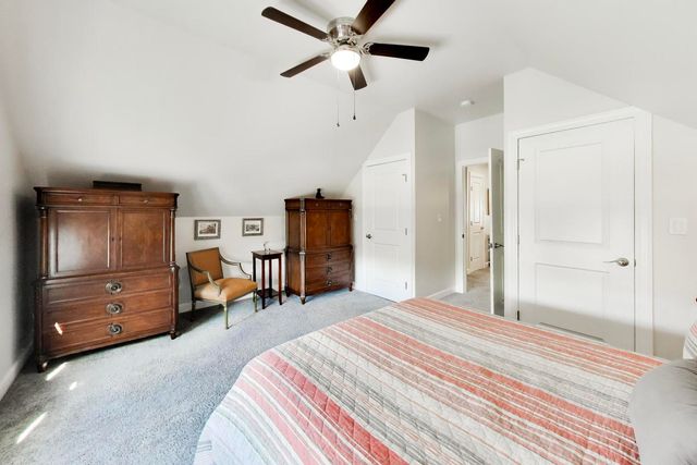 3429 N KILDARE Avenue, Chicago, IL 60641