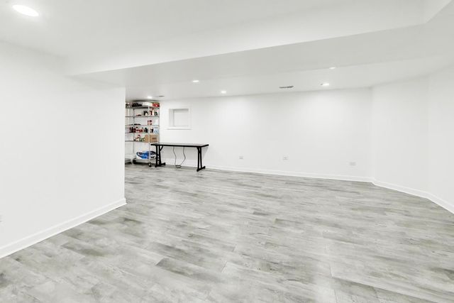3429 N KILDARE Avenue, Chicago, IL 60641
