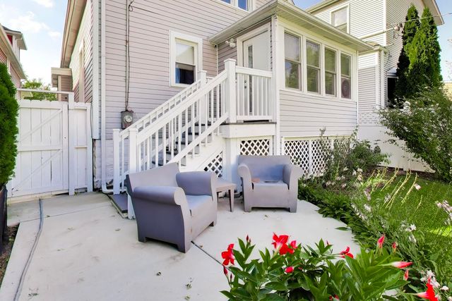 3429 N KILDARE Avenue, Chicago, IL 60641