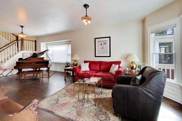 3429 N KILDARE Avenue, Chicago, IL 60641