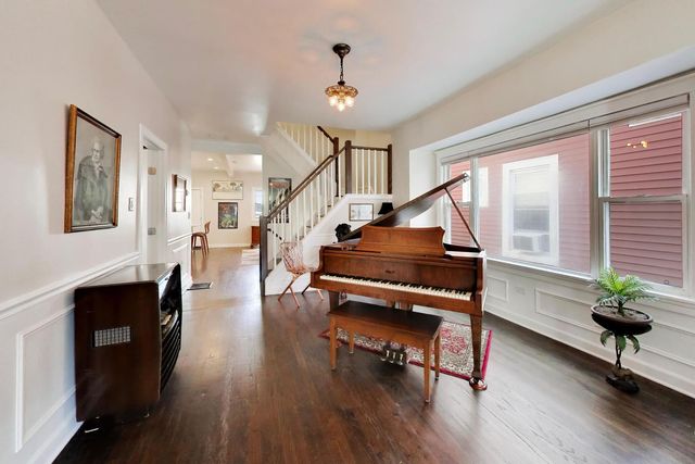 3429 N KILDARE Avenue, Chicago, IL 60641