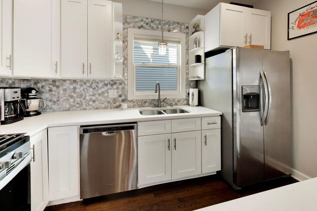 3429 N KILDARE Avenue, Chicago, IL 60641