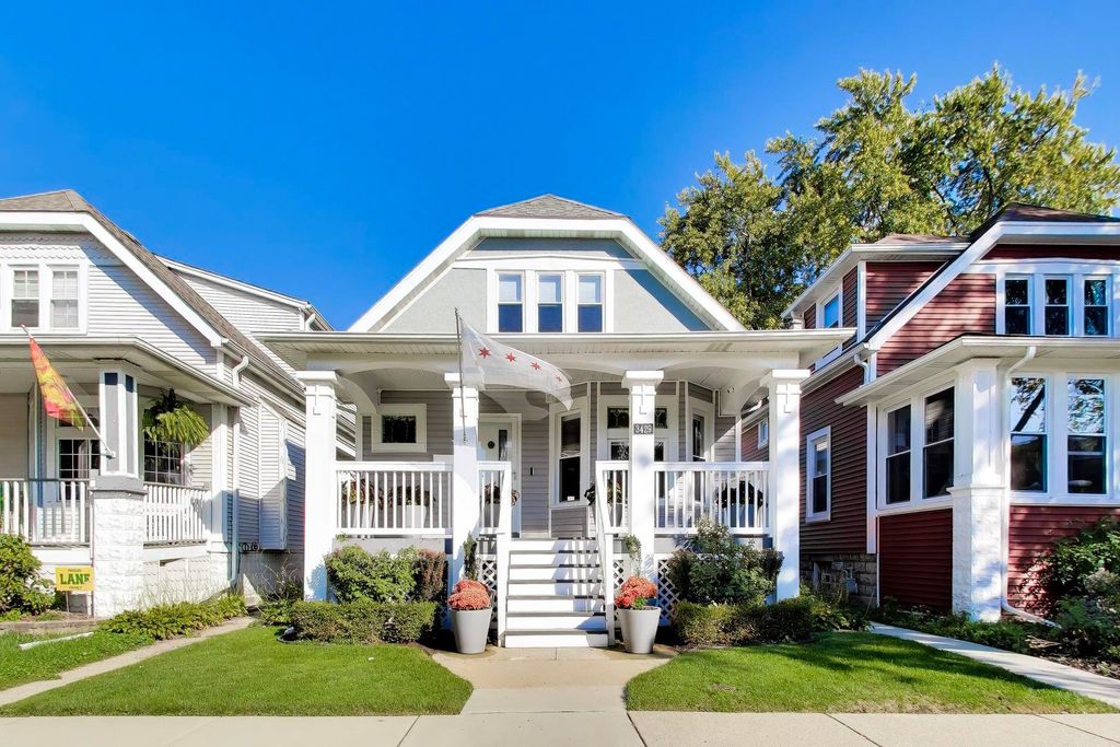 3429 N KILDARE Avenue, Chicago, IL 60641