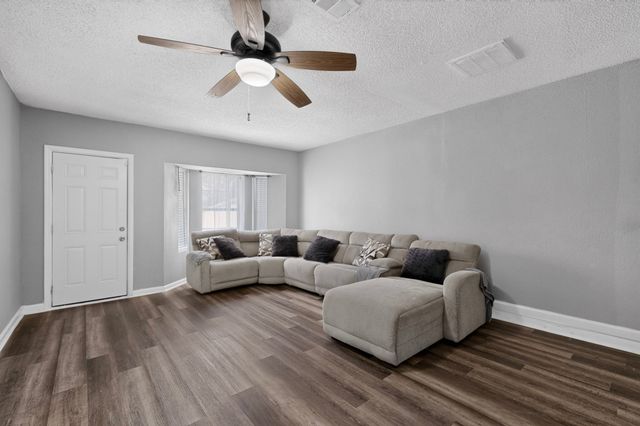 3932 Farrington Street, Mesquite, TX 75150