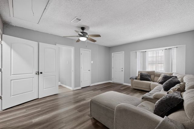 3932 Farrington Street, Mesquite, TX 75150